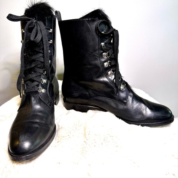 Beautiful Gianvito Rossi for Altuzarra leather lace up boots with fur accent - Picture 3 of 8